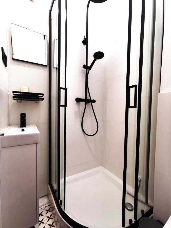 Podwale Apartment - Self Check-In 24H Wroclaw Bagian luar foto